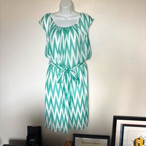 Pre-Loved CATO Women's 18/20 Green/White Geometric Blouson Sleeveless Dress